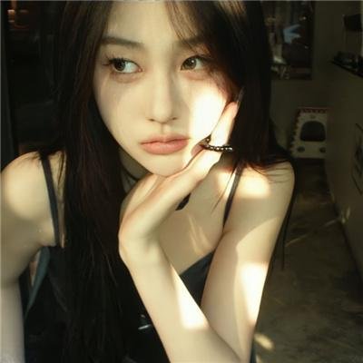 黑夜皓齿